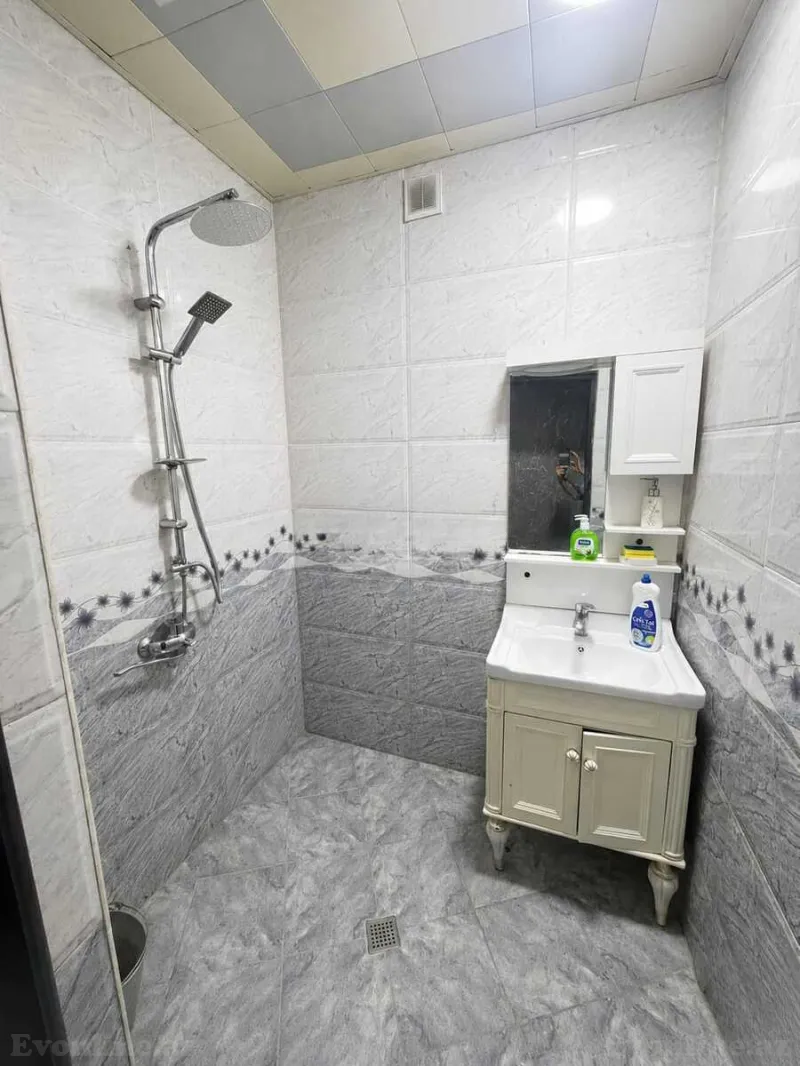 Kirayə verilir 2 otaqlı Mənzil Köhnə tikili 55 m² Azadlıq prospekti m. - şəkil 10