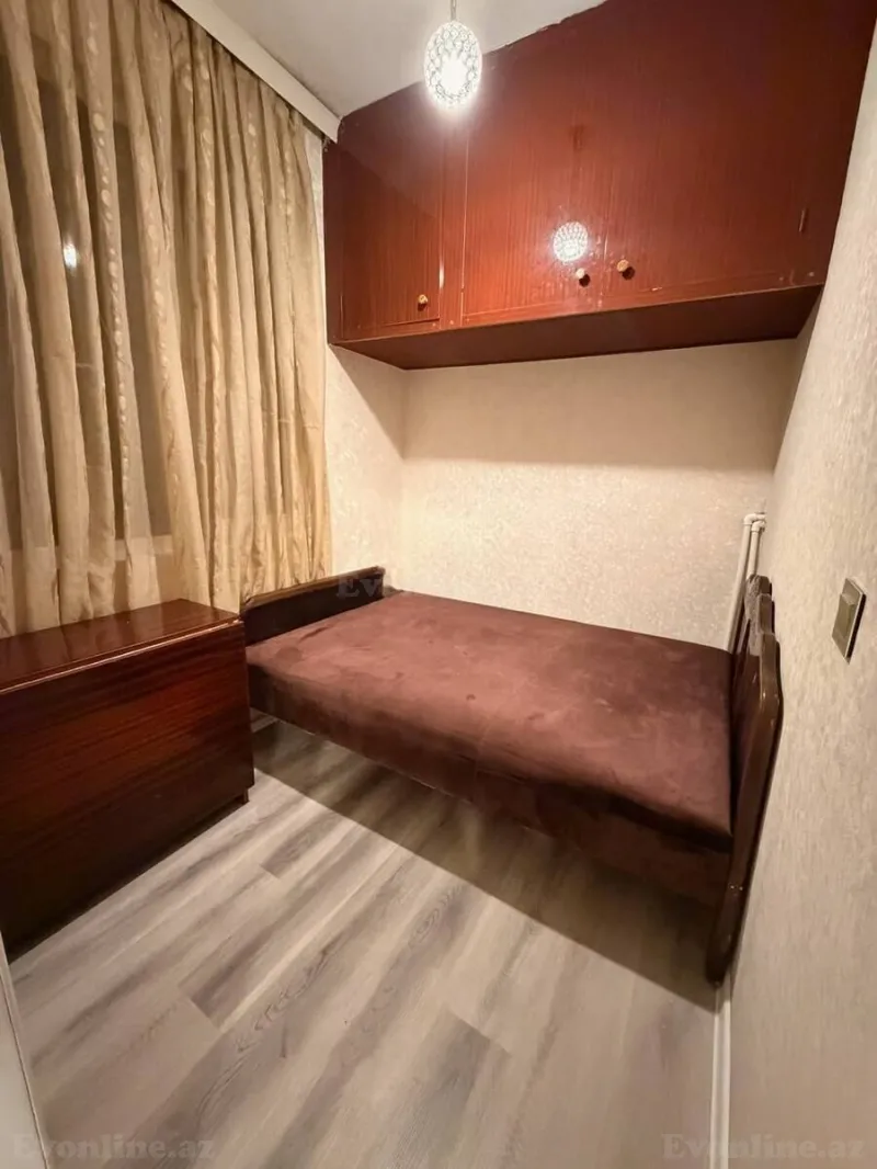 Kirayə verilir 2 otaqlı Mənzil Köhnə tikili 45 m² Memar Əcəmi m. - şəkil 3