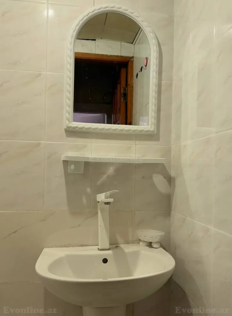 Kirayə verilir 2 otaqlı Mənzil Köhnə tikili 45 m² Memar Əcəmi m. - şəkil 8