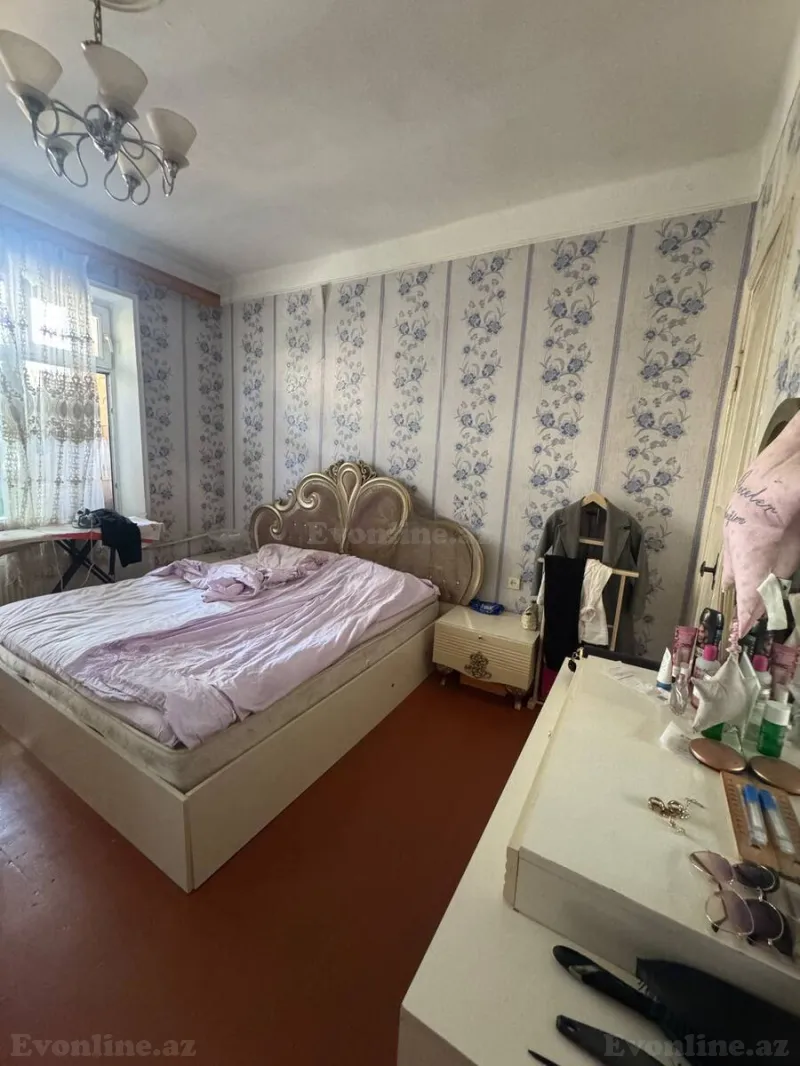 Satılır 2 otaqlı Mənzil Köhnə tikili 60 m² Bakıxanov - şəkil 2