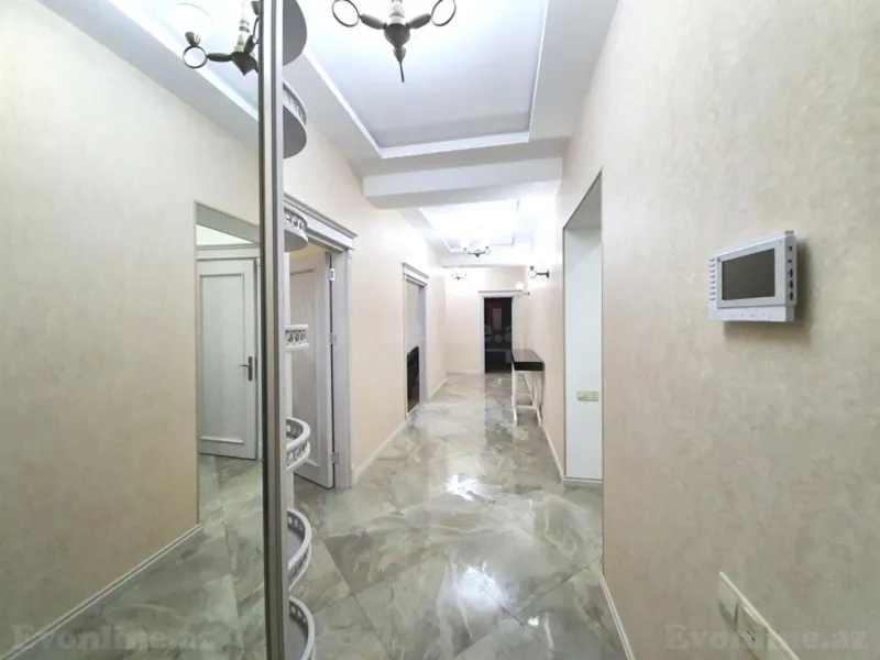 Satılır 3 otaqlı Mənzil Yeni tikili 130 m² 28 May m. - şəkil 5