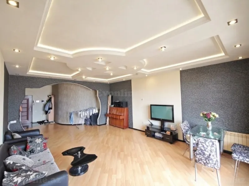 Satılır 3 otaqlı Mənzil Yeni tikili 127 m² Nizami m. - şəkil 3