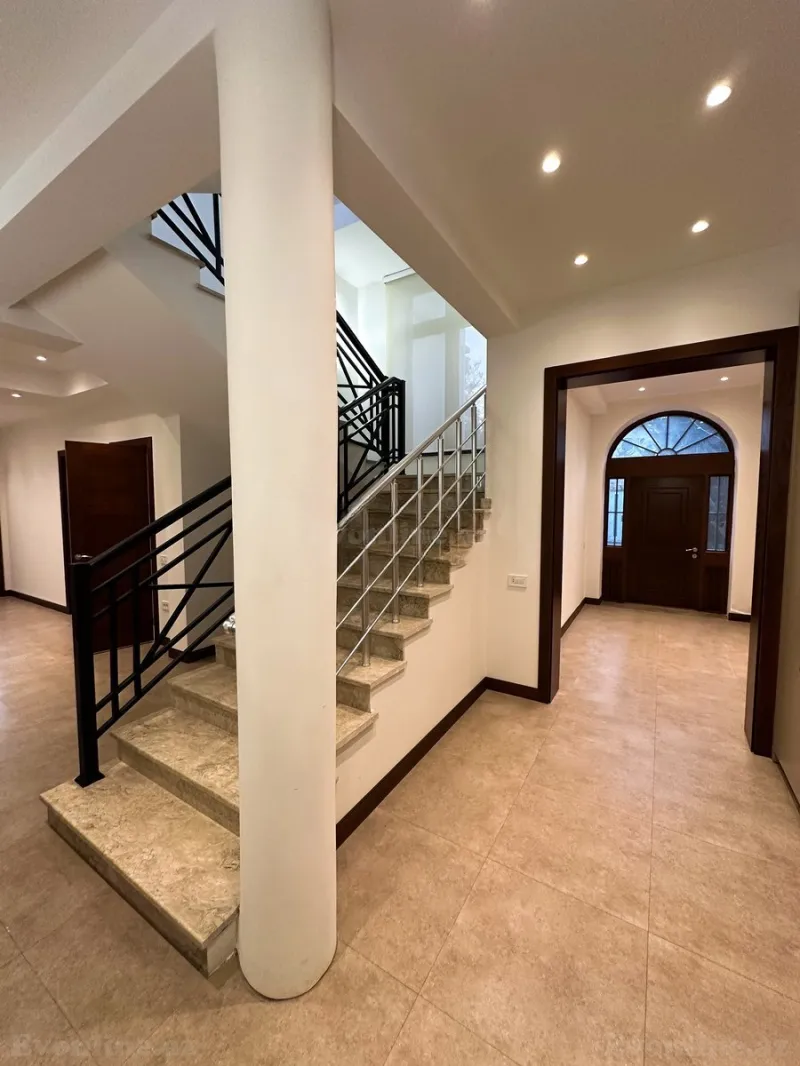 Kirayə verilir 6 otaqlı Həyət evi 500 m² Sea Breeze - şəkil 5