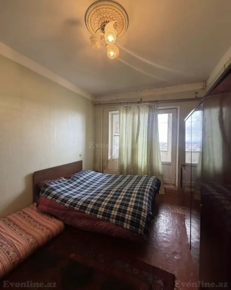 Satılır 3 otaqlı Mənzil Köhnə tikili 77 m² Əhmədli m. - şəkil 3