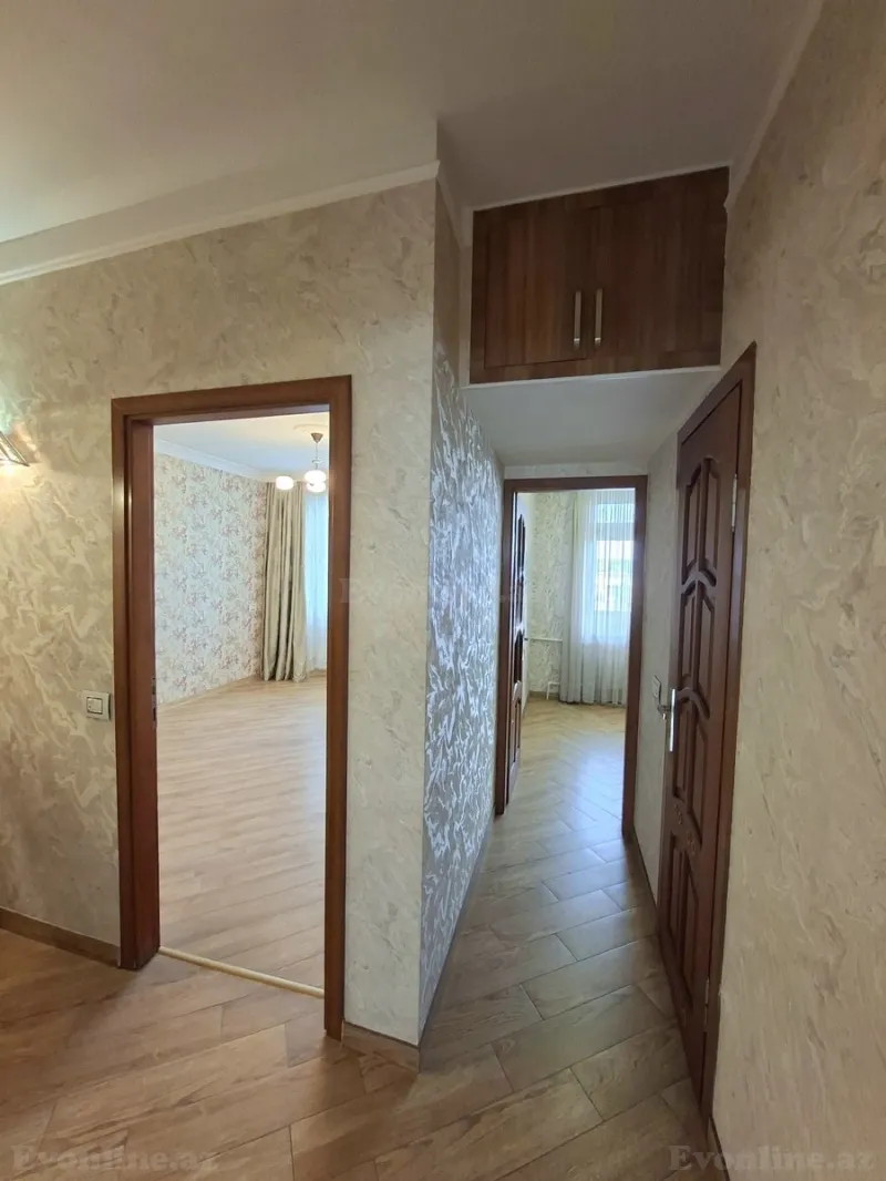 Satılır 2 otaqlı Mənzil Köhnə tikili 65 m² 8-ci mikrorayon - şəkil 5