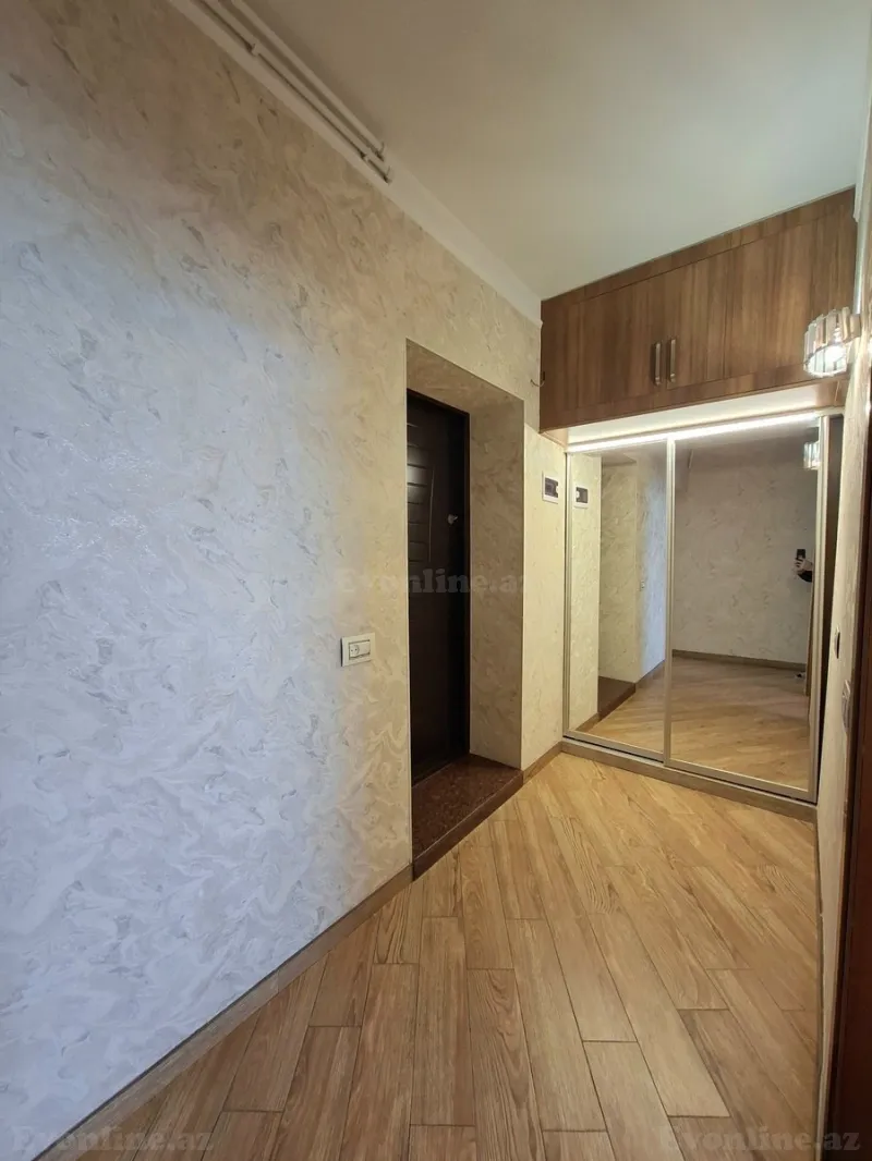 Satılır 2 otaqlı Mənzil Köhnə tikili 65 m² 8-ci mikrorayon - şəkil 6