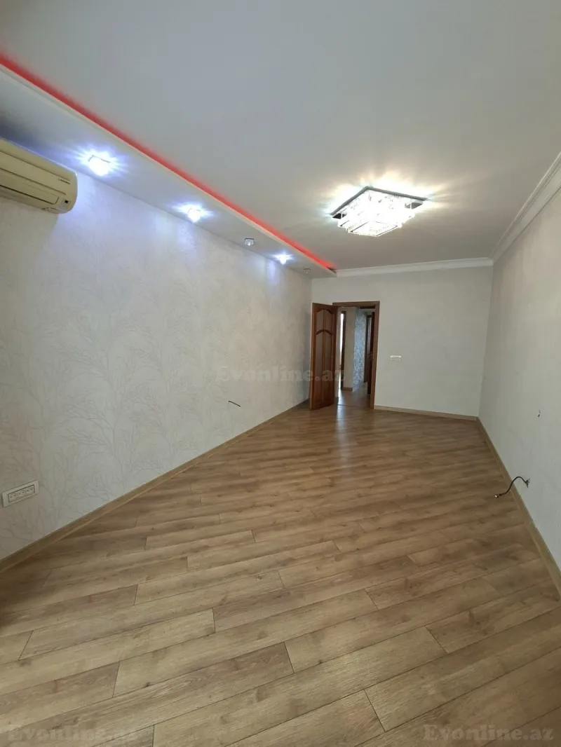 Satılır 2 otaqlı Mənzil Köhnə tikili 65 m² 8-ci mikrorayon - şəkil 7