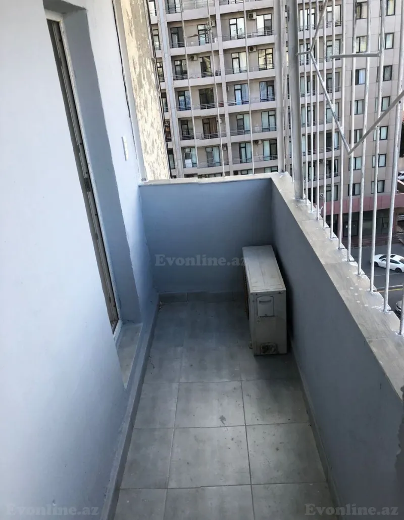 Satılır 3 otaqlı Mənzil Köhnə tikili 80 m² Gənclik m. - şəkil 18