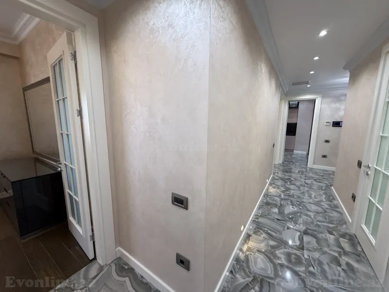 Kirayə verilir 3 otaqlı Mənzil Yeni tikili 165 m² Nərimanov r. - şəkil 10