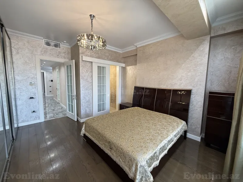 Kirayə verilir 3 otaqlı Mənzil Yeni tikili 165 m² Nərimanov r. - şəkil 15