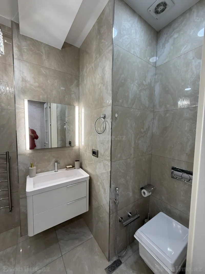 Kirayə verilir 3 otaqlı Mənzil Yeni tikili 165 m² Nərimanov r. - şəkil 17