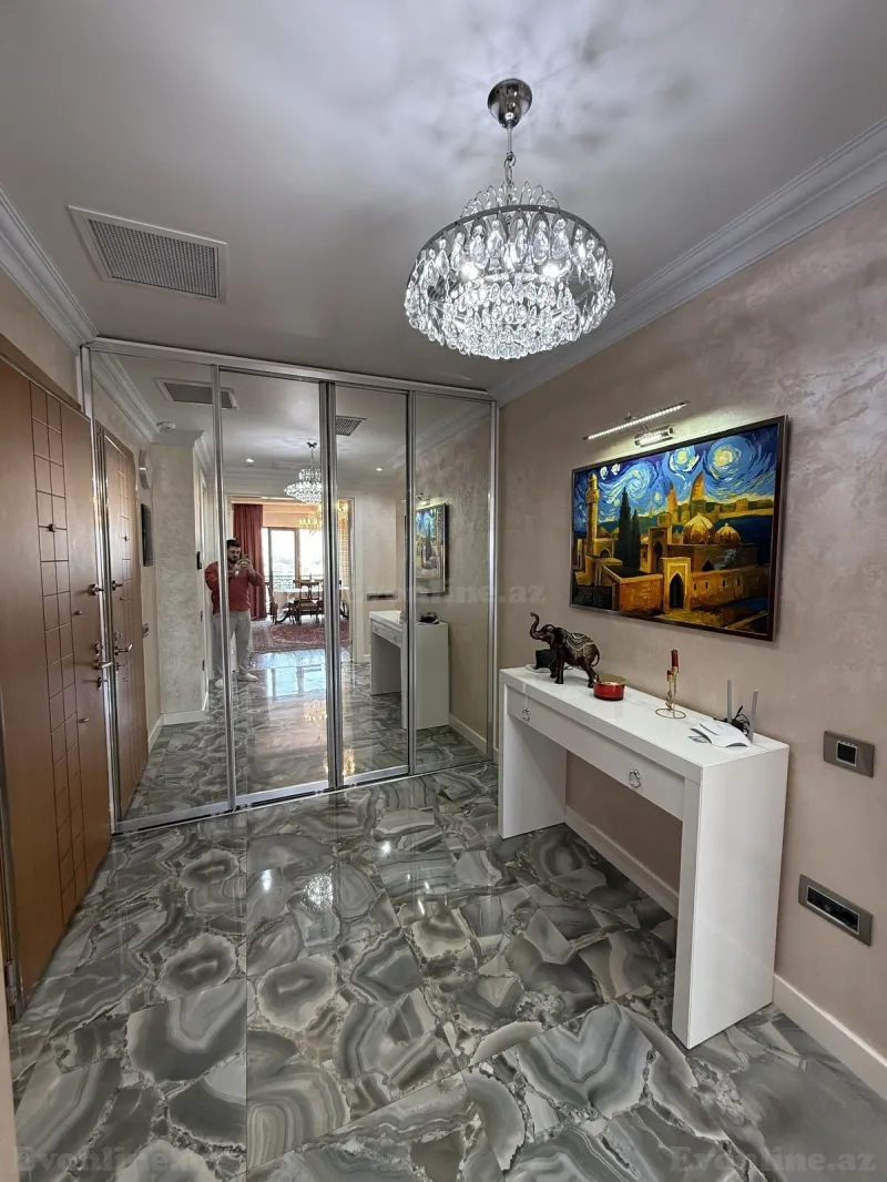 Kirayə verilir 3 otaqlı Mənzil Yeni tikili 165 m² Nərimanov r. - şəkil 20