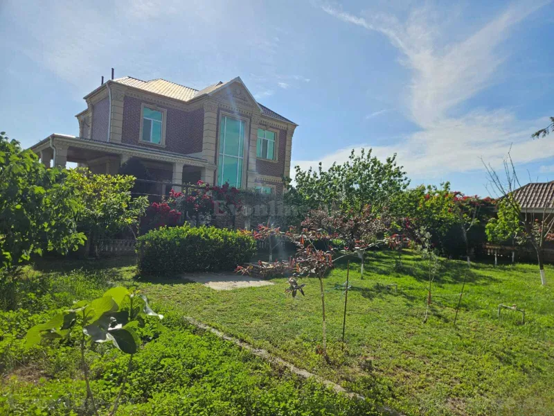5 otaqlı Həyət evi 168 m² Binə Satılır