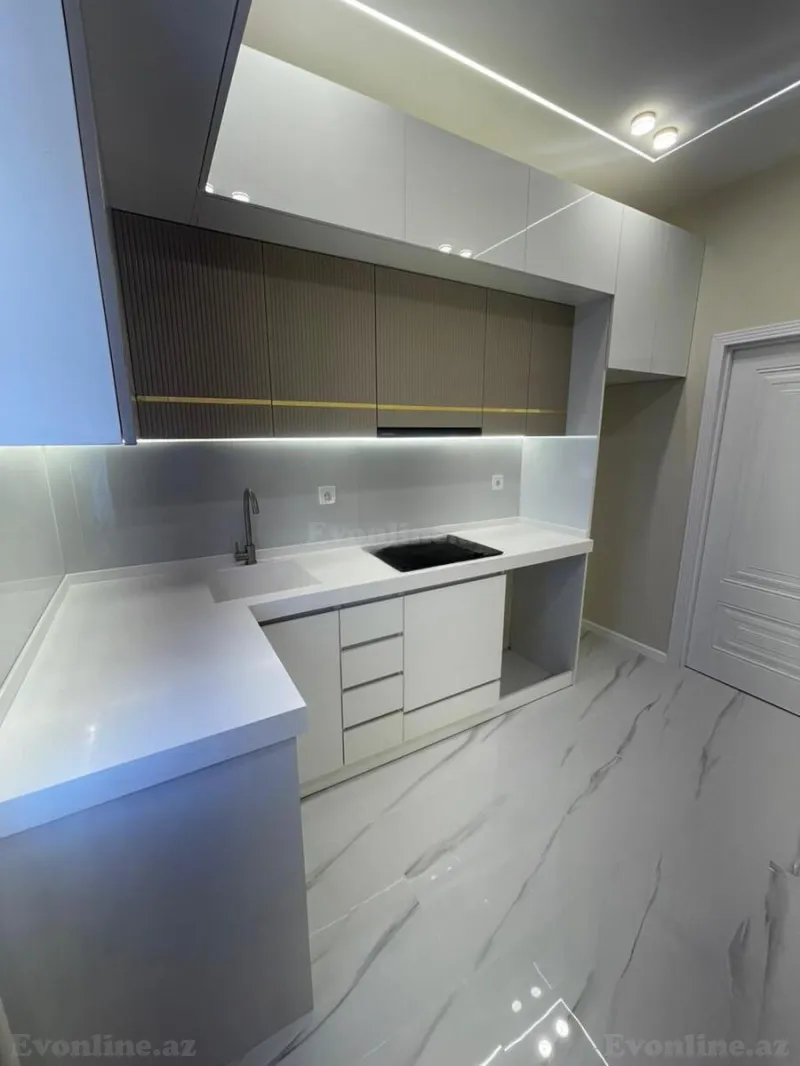 Satılır 2 otaqlı Mənzil Yeni tikili 70 m² Xətai r. - şəkil 8