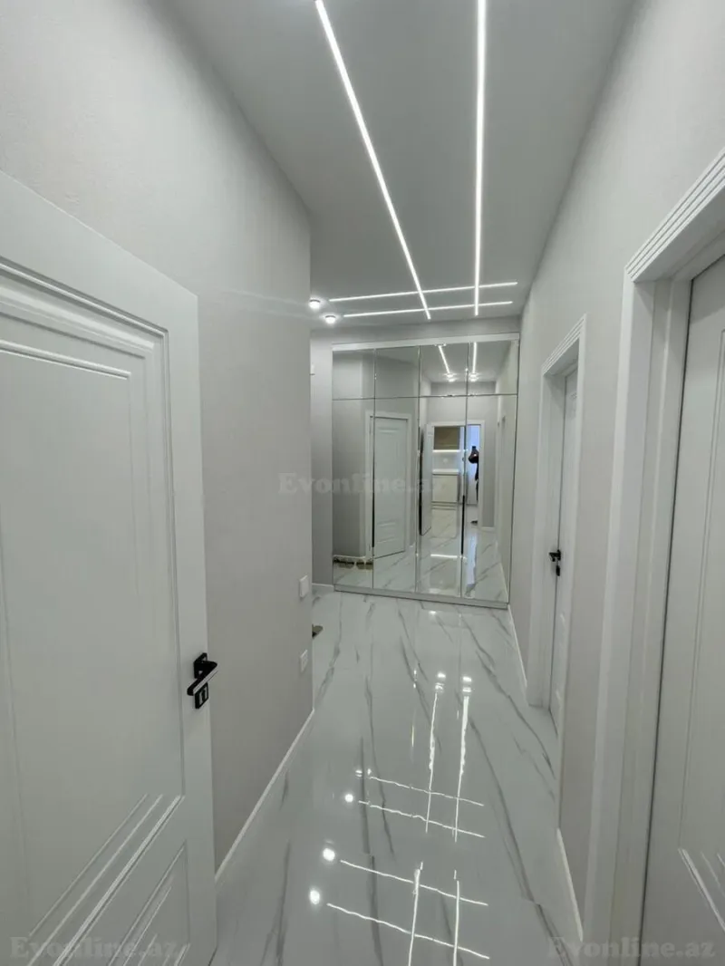 Satılır 2 otaqlı Mənzil Yeni tikili 70 m² Xətai r. - şəkil 9