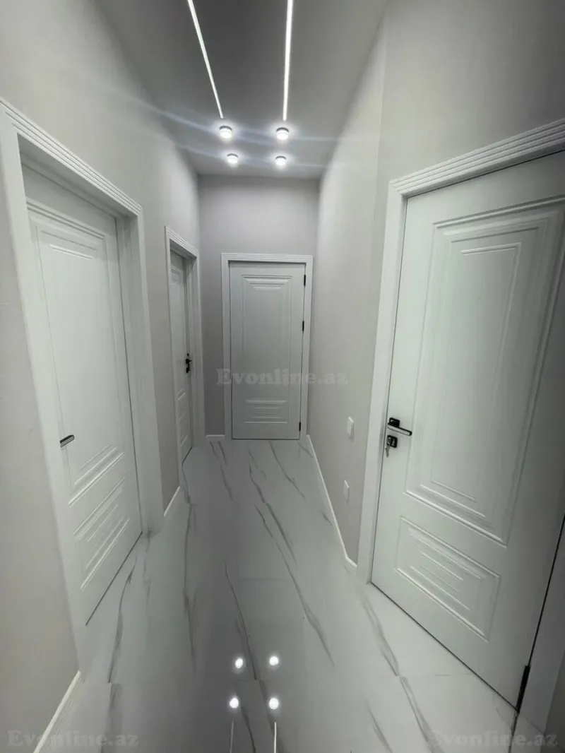 Satılır 2 otaqlı Mənzil Yeni tikili 70 m² Xətai r. - şəkil 11