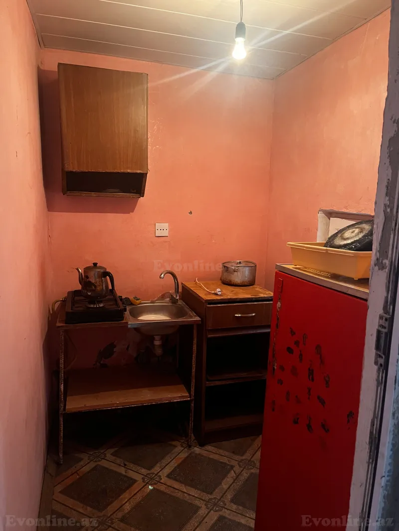 Kirayə verilir 1 otaqlı Həyət evi 20 m² Yeni Yasamal - şəkil 2
