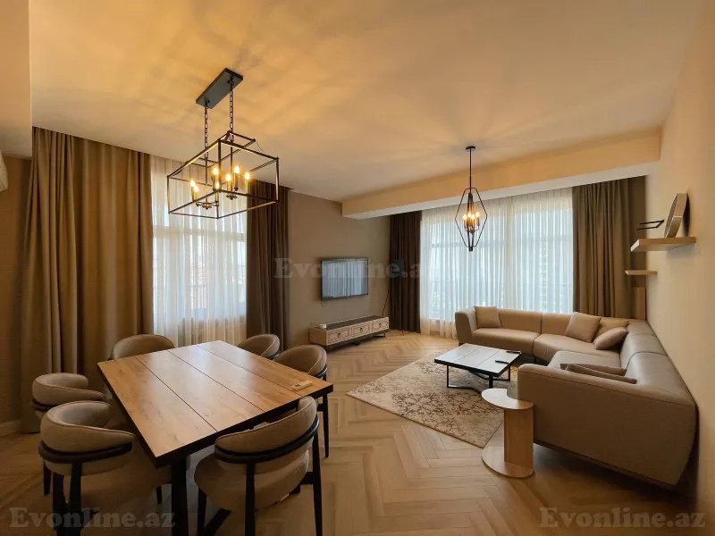 Bakı, Nəsimi r., 28 May m.da 3 otaqlı mənzil kirayə verilir