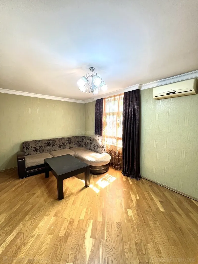 Kirayə verilir 2 otaqlı Mənzil Köhnə tikili 60 m² İnşaatçılar m. - şəkil 3