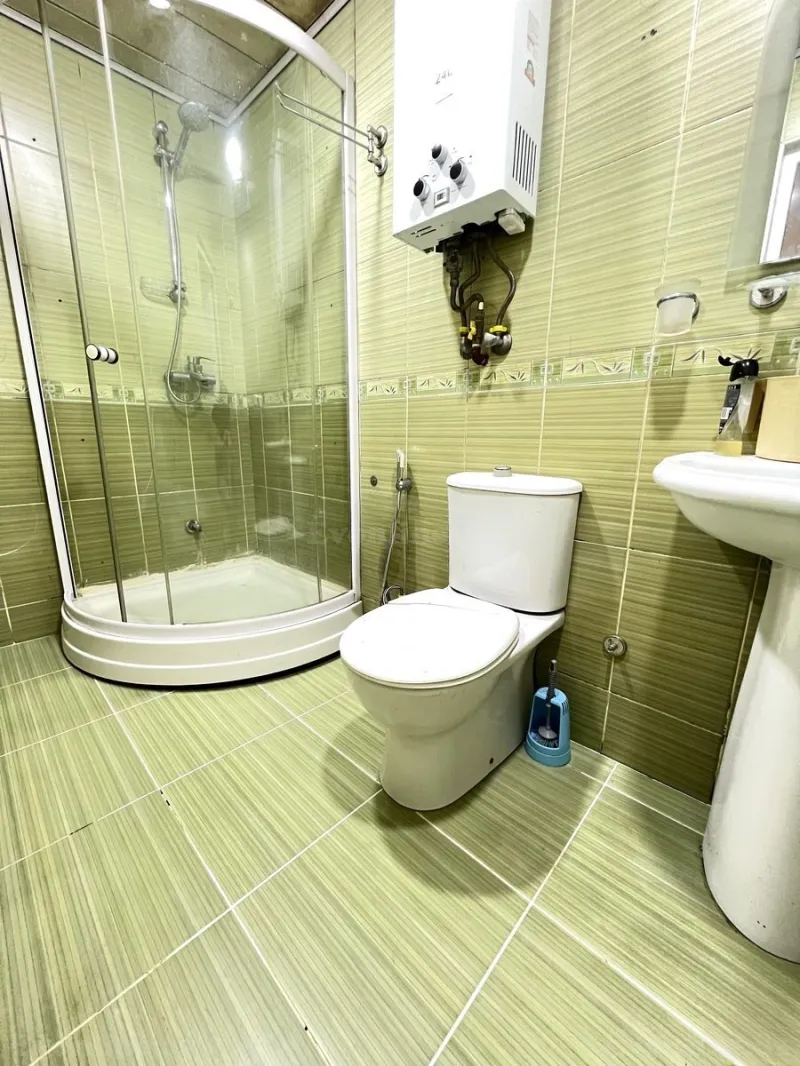 Kirayə verilir 2 otaqlı Mənzil Köhnə tikili 60 m² İnşaatçılar m. - şəkil 19