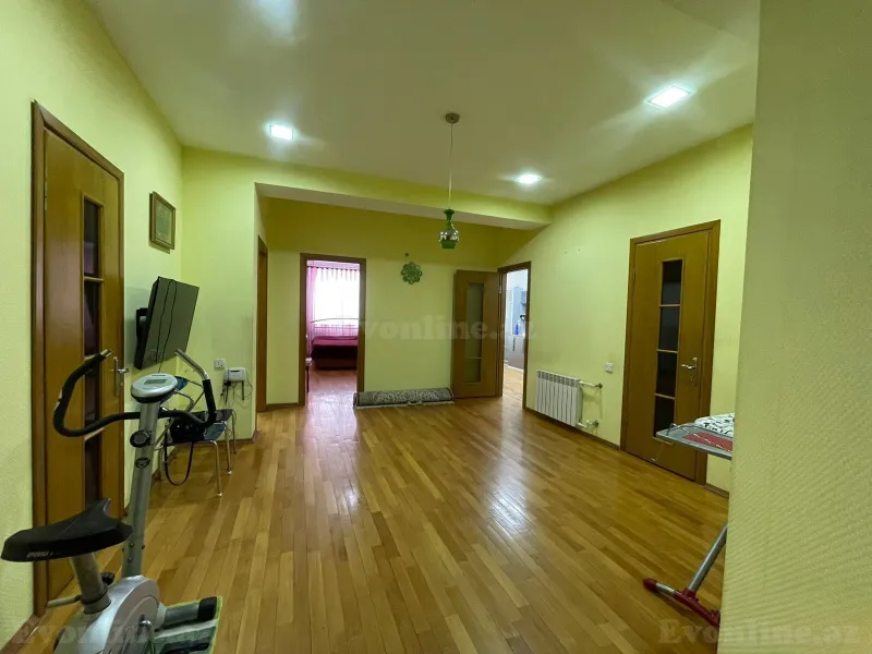 Kirayə verilir 3 otaqlı Mənzil Yeni tikili 120 m² İnşaatçılar m. - şəkil 8