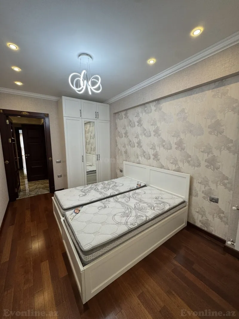 Kirayə verilir 3 otaqlı Mənzil Yeni tikili 141 m² Xətai r. - şəkil 9