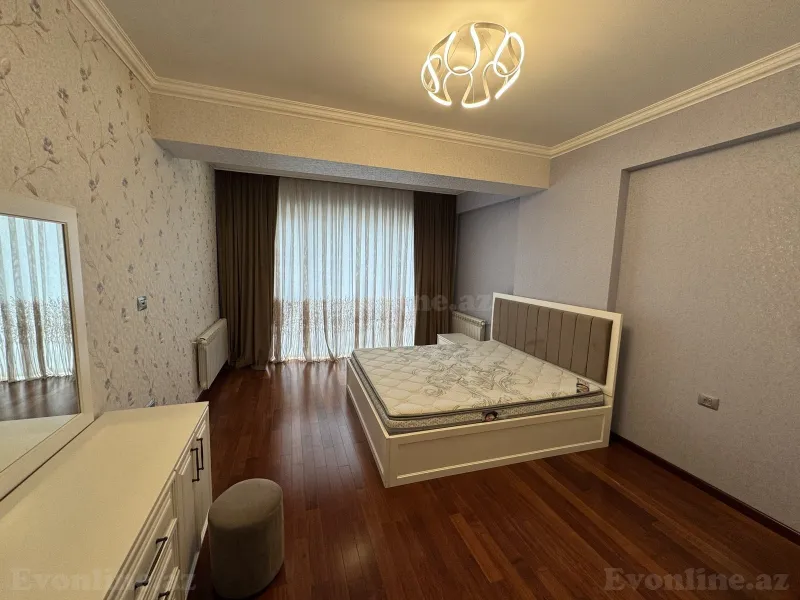 Kirayə verilir 3 otaqlı Mənzil Yeni tikili 141 m² Xətai r. - şəkil 14