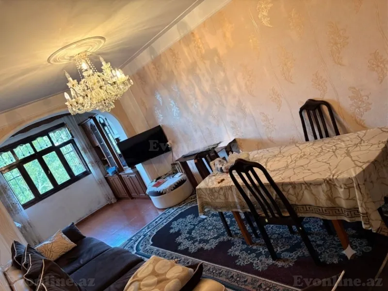 Satılır 3 otaqlı Mənzil Köhnə tikili 69 m² Xırdalan