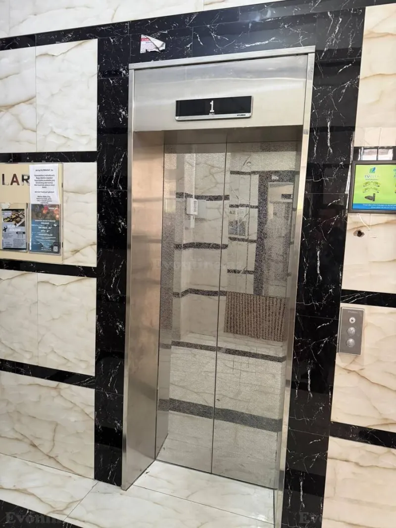 Satılır 4 otaqlı Mənzil Yeni tikili 117 m² Nərimanov r. - şəkil 17