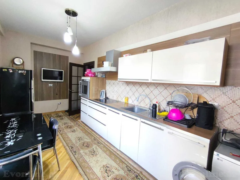 Kirayə verilir 3 otaqlı Mənzil Yeni tikili 150 m² 28 May m. - şəkil 4