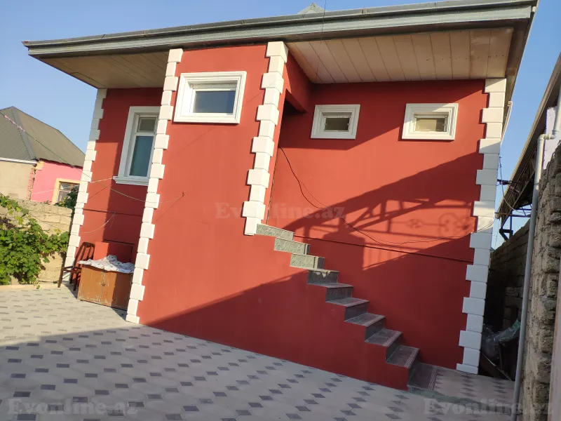 4 otaqlı Həyət evi 100 m² Zabrat Kirayə verilir