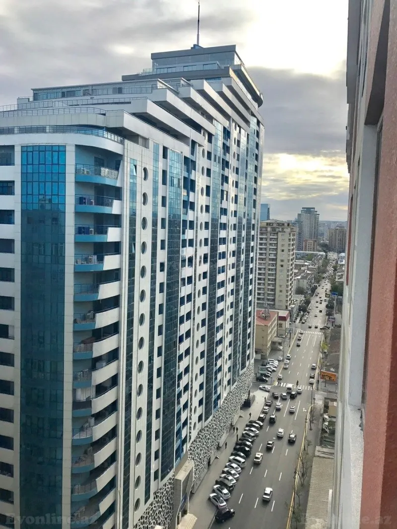 Kirayə verilir 3 otaqlı Mənzil Yeni tikili 140 m² Xətai r. - şəkil 20