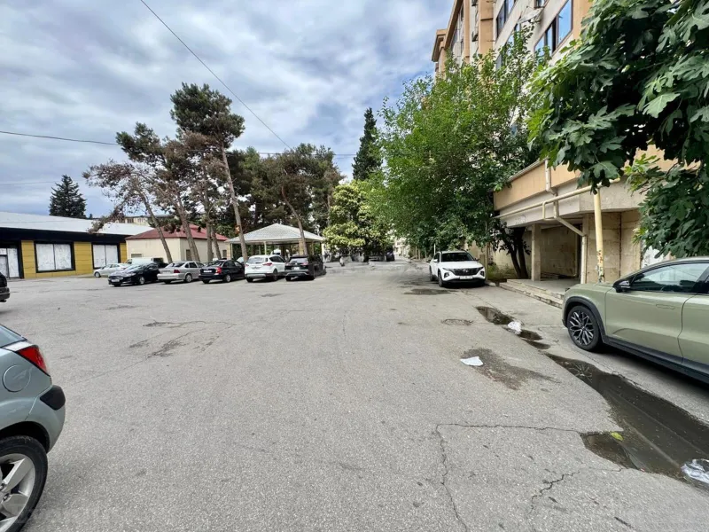 Satılır 4 otaqlı Mənzil Köhnə tikili 100 m² Bakıxanov - şəkil 12