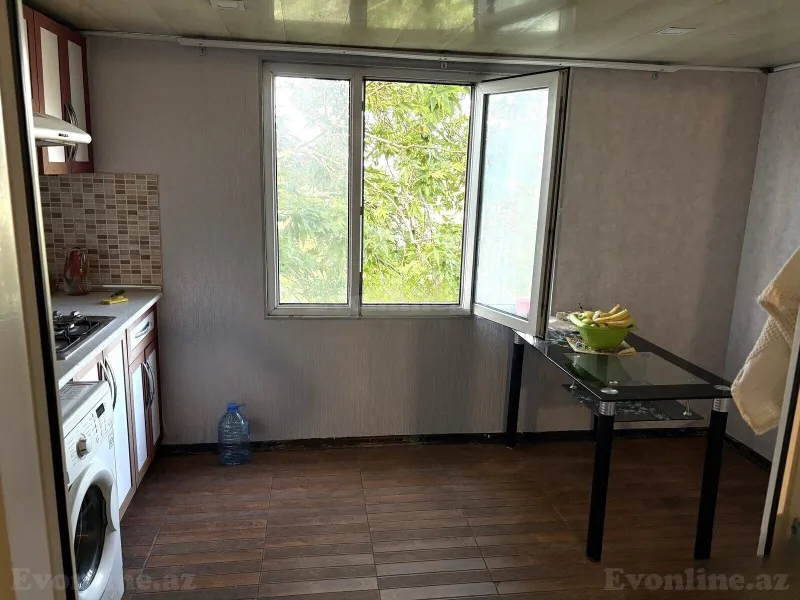 Satılır 2 otaqlı Mənzil Köhnə tikili 45 m² Gənclik m. - şəkil 4