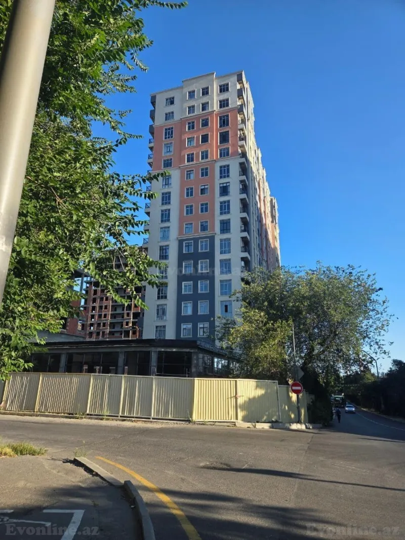 3 otaqlı Mənzil 86 m² Qara Qarayev m. Satılır