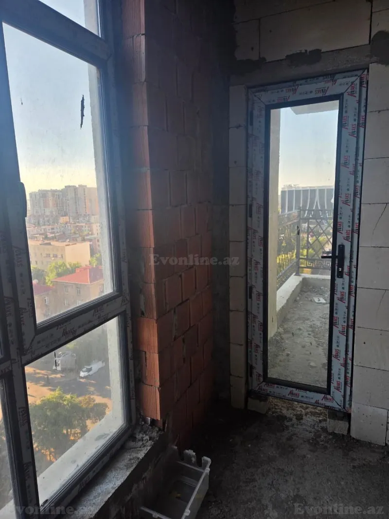 Satılır 3 otaqlı Mənzil Yeni tikili 86 m² Qara Qarayev m. - şəkil 9