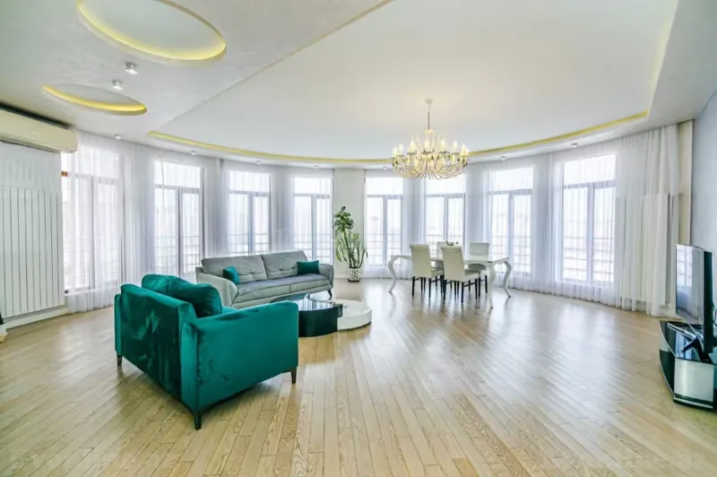 Kirayə verilir 3 otaqlı Mənzil Yeni tikili 155 m² Xətai r. - şəkil 2