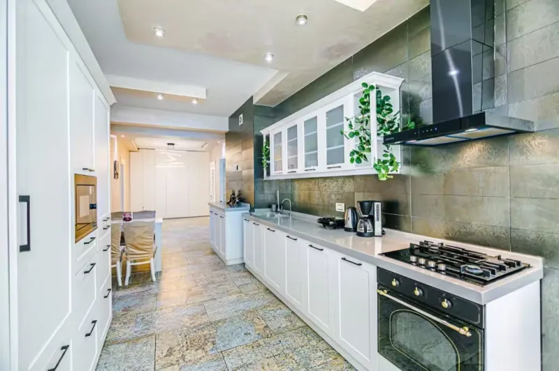 Kirayə verilir 3 otaqlı Mənzil Yeni tikili 155 m² Xətai r. - şəkil 6