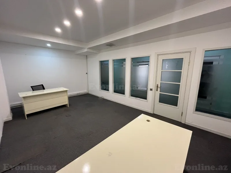 1 otaqlı Ofis 20 m² Nəriman Nərimanov m. Kirayə verilir