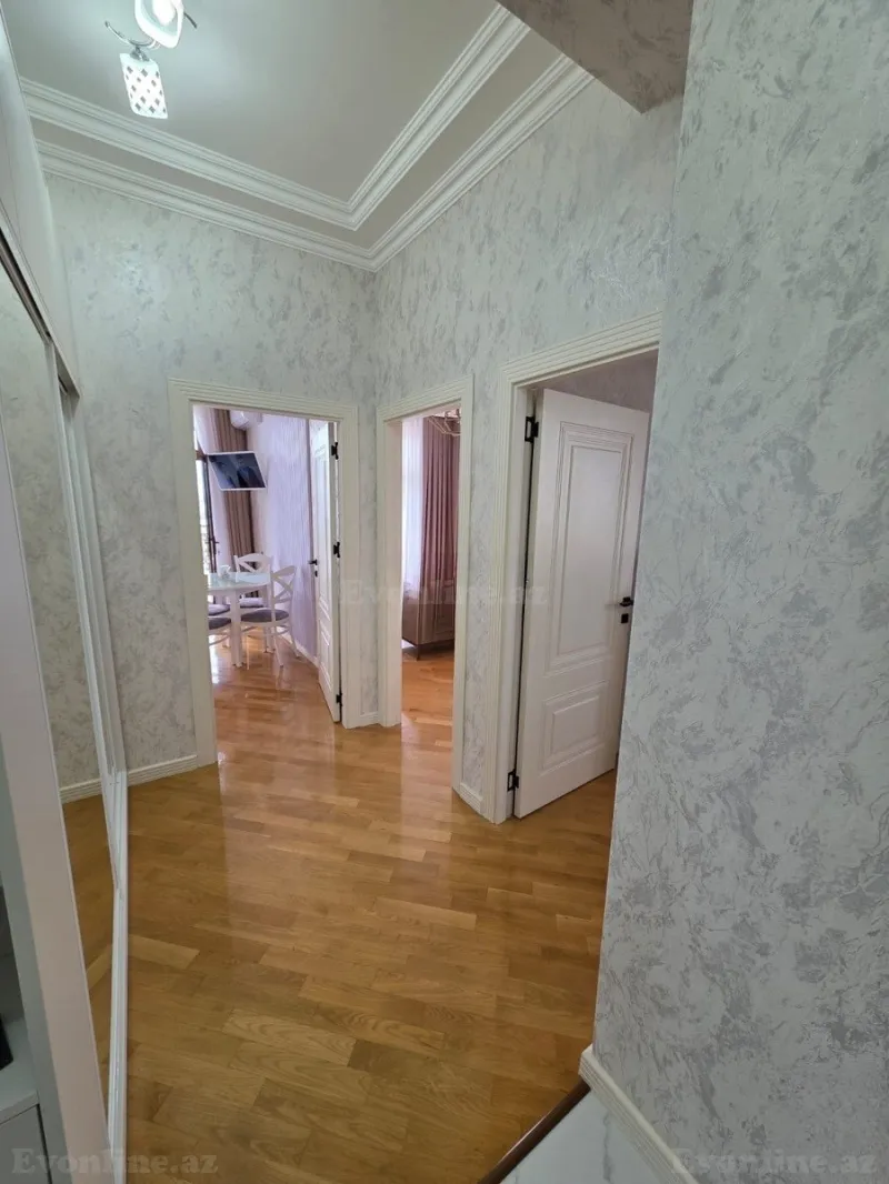 Satılır 2 otaqlı Mənzil Yeni tikili 66 m² Neftçilər m. - şəkil 4