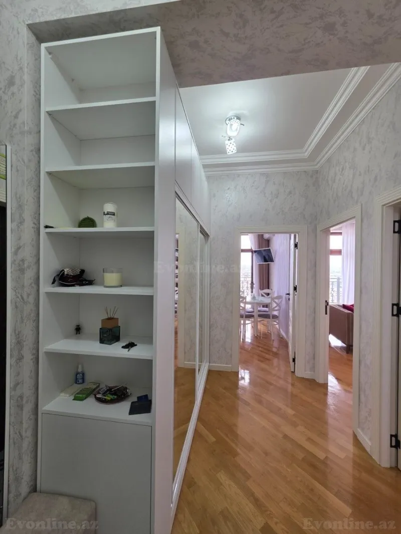 Satılır 2 otaqlı Mənzil Yeni tikili 66 m² Neftçilər m. - şəkil 14
