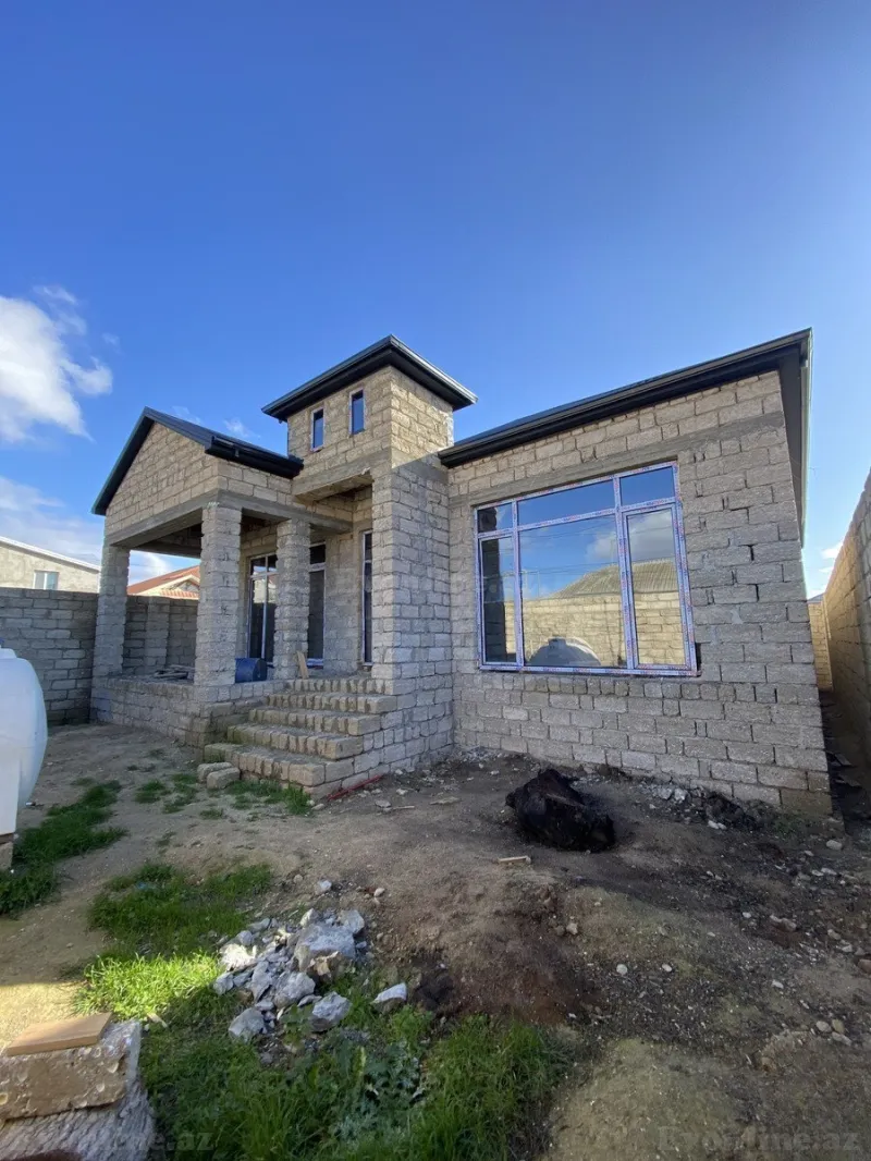 4 otaqlı Həyət evi 125 m² Binə Satılır