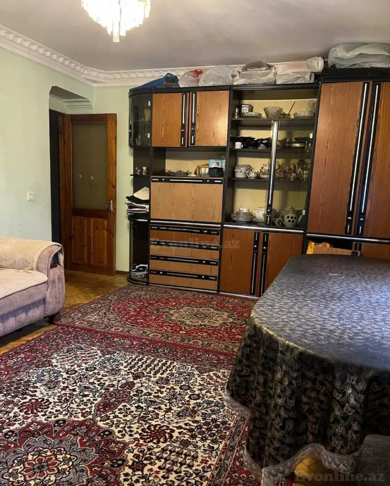 Satılır 2 otaqlı Mənzil Köhnə tikili 60 m² İnşaatçılar m. - şəkil 4