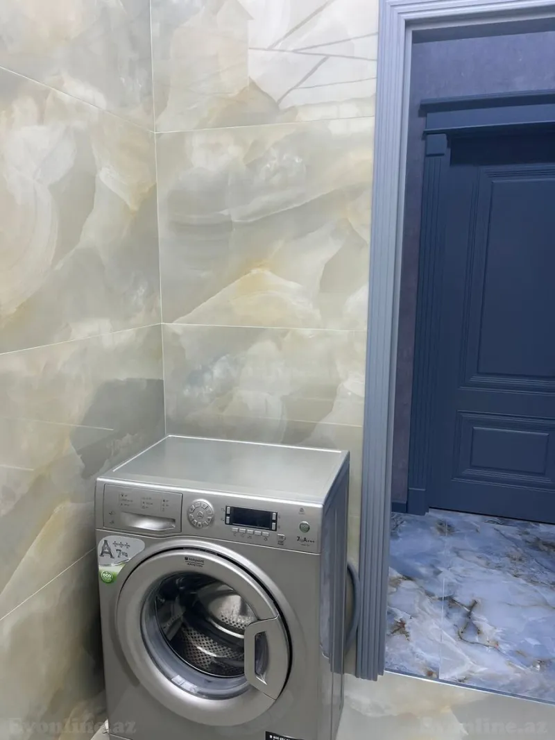 Kirayə verilir 3 otaqlı Mənzil Yeni tikili 145 m² 28 May m. - şəkil 15