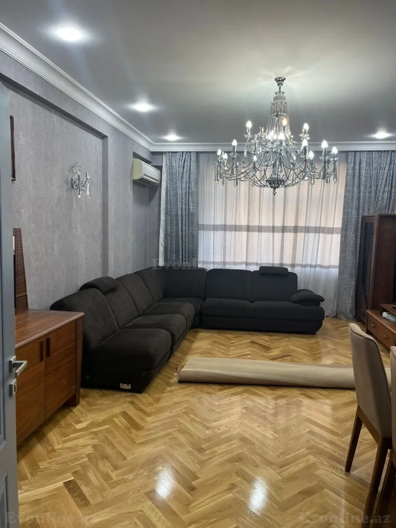 Kirayə verilir 3 otaqlı Mənzil Yeni tikili 145 m² 28 May m. - şəkil 21