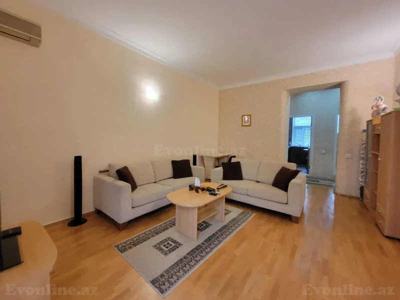 Satılır 2 otaqlı Mənzil Köhnə tikili 60 m² Sahil m. - şəkil 3