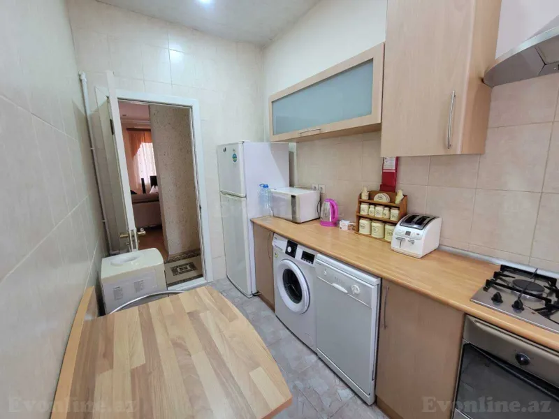 Satılır 2 otaqlı Mənzil Köhnə tikili 60 m² Sahil m. - şəkil 8
