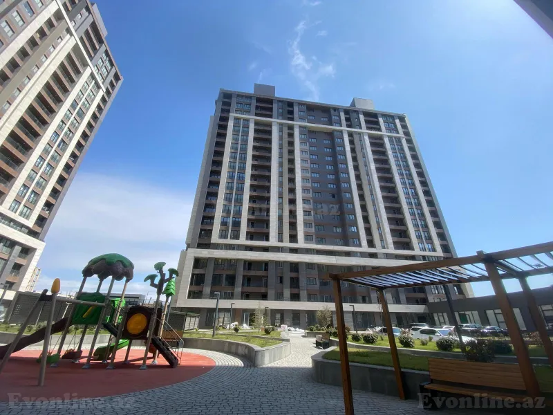 3 otaqlı Mənzil 124 m² Xətai r. Satılır