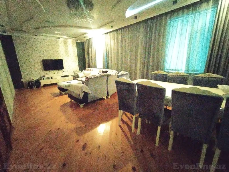 4 otaqlı Həyət evi 176 m² Qaraçuxur Satılır