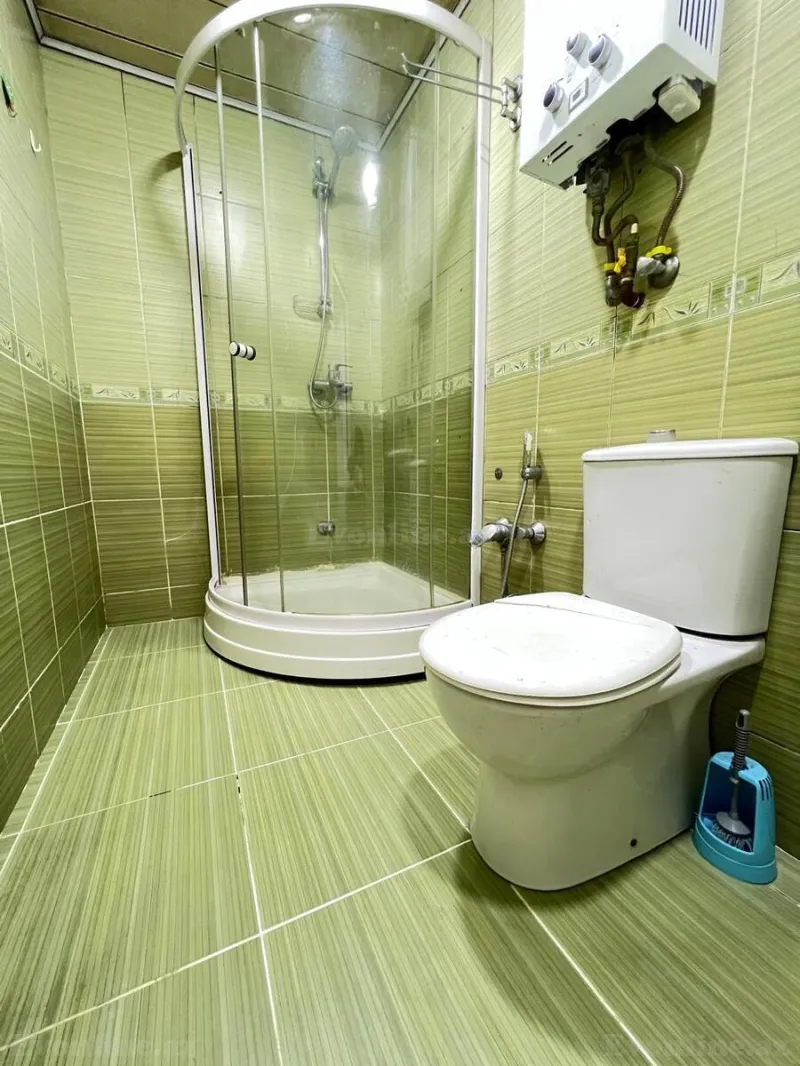Kirayə verilir 2 otaqlı Mənzil Köhnə tikili 60 m² Elmlər Akademiyası m. - şəkil 12